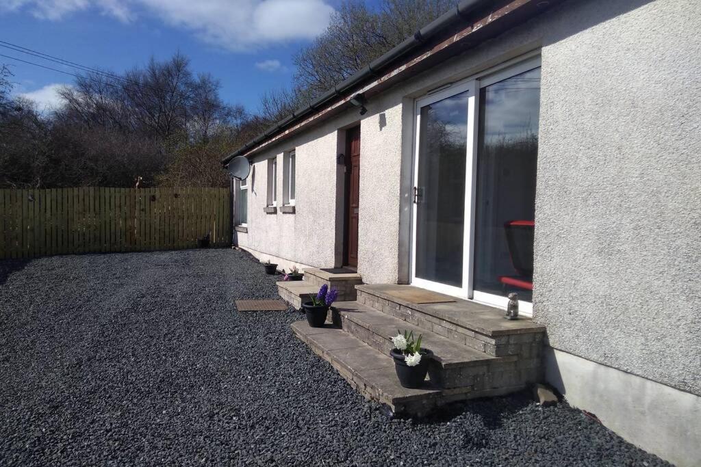 The Cottage - Hot Tub - Nr Glasgow - Self Check-In Coatbridge Exterior photo