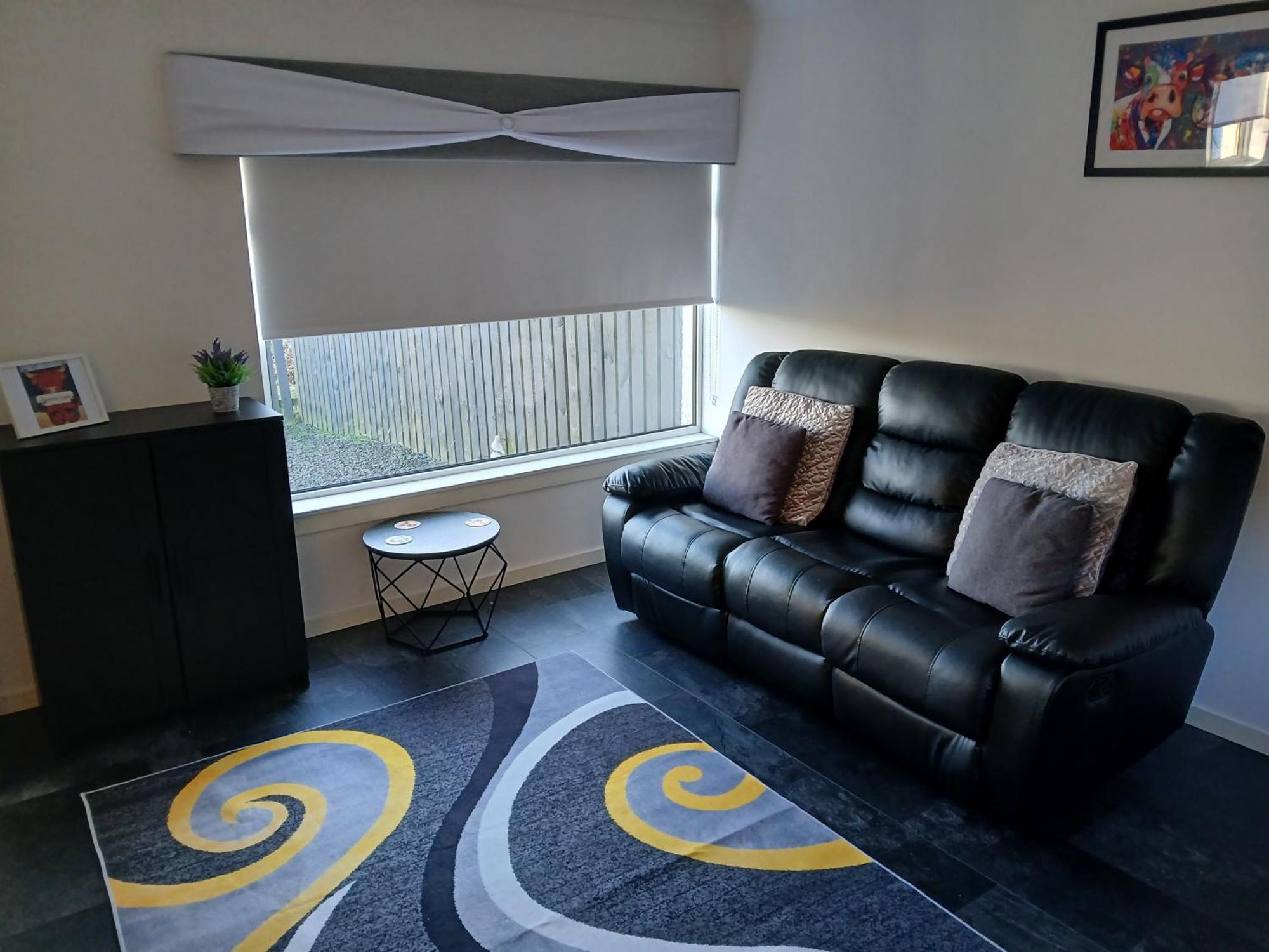 The Cottage - Hot Tub - Nr Glasgow - Self Check-In Coatbridge Exterior photo